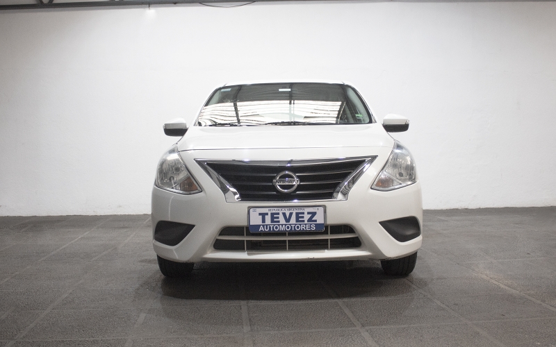 NISSAN VERSA SENSE AT PURE DRIVE F2 SEDAN 4 PUERTAS TEVEZ Automotores