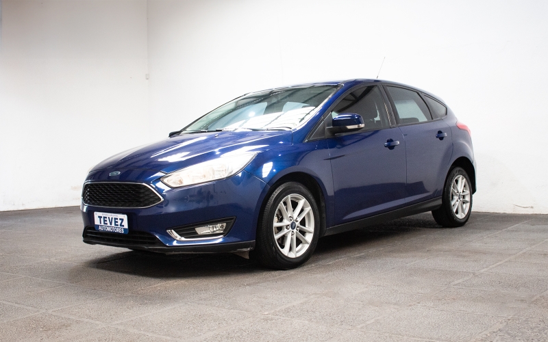 FORD FOCUS 5P 2.0L N MT SE SEDAN TEVEZ Automotores