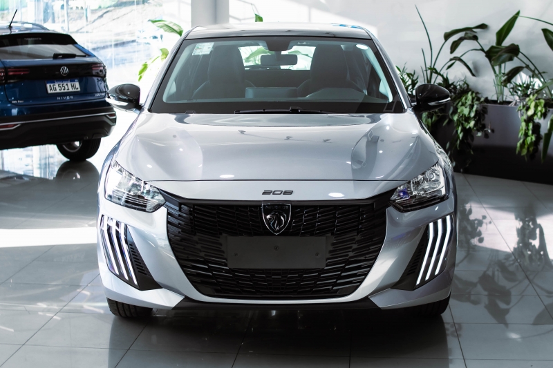 PEUGEOT 208 ALLURE PACK 1.6 TEVEZ Automotores