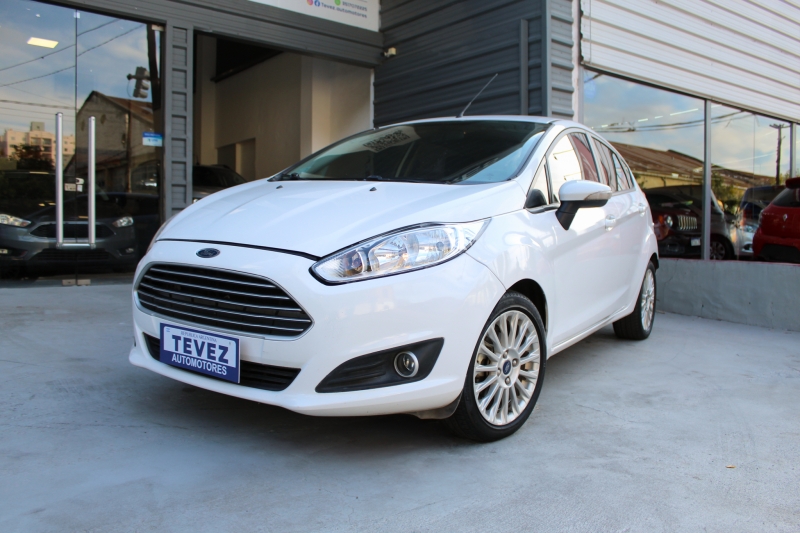 FORD FIESTA 1.6L SE TEVEZ Automotores