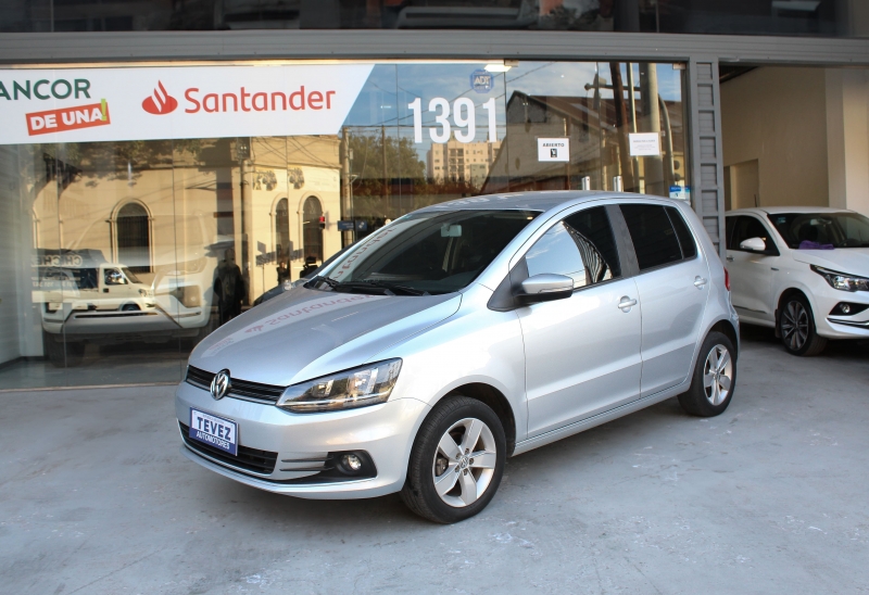 VOLKSWAGEN FOX TEVEZ Automotores