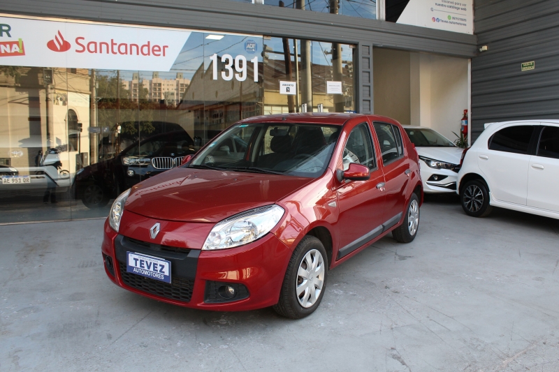 RENAULT SANDERO PH2 CONFORT TEVEZ Automotores