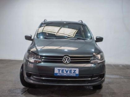 VOLKSWAGEN SURAN 1.6L 5D 700