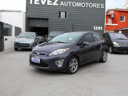 FORD FIESTA KINETIC DESIGN TITANIUM